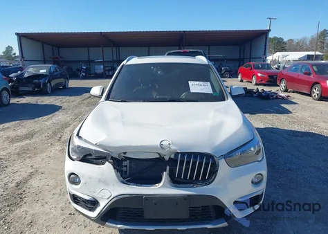2018 BMW X1 xDrive28I z USA, uszkodzony, nr VIN WBXHT3C33J5K27594